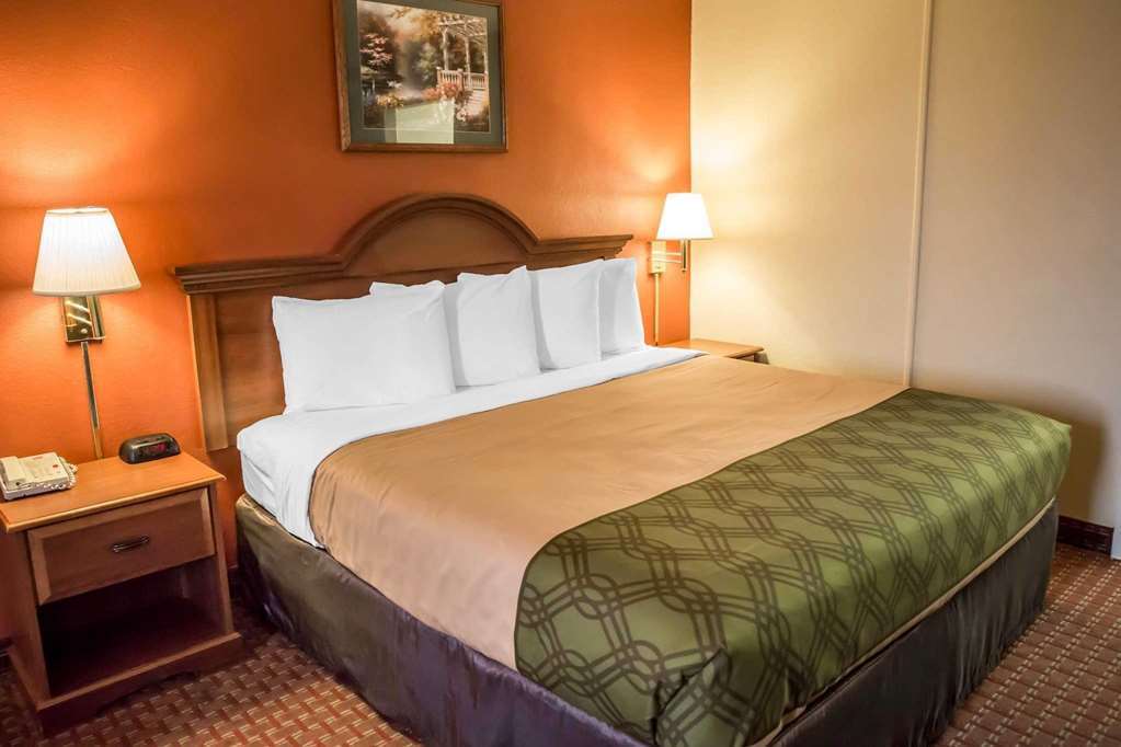 Econo Lodge Jacksonville Room photo